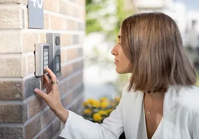 digital keypad door entry systems